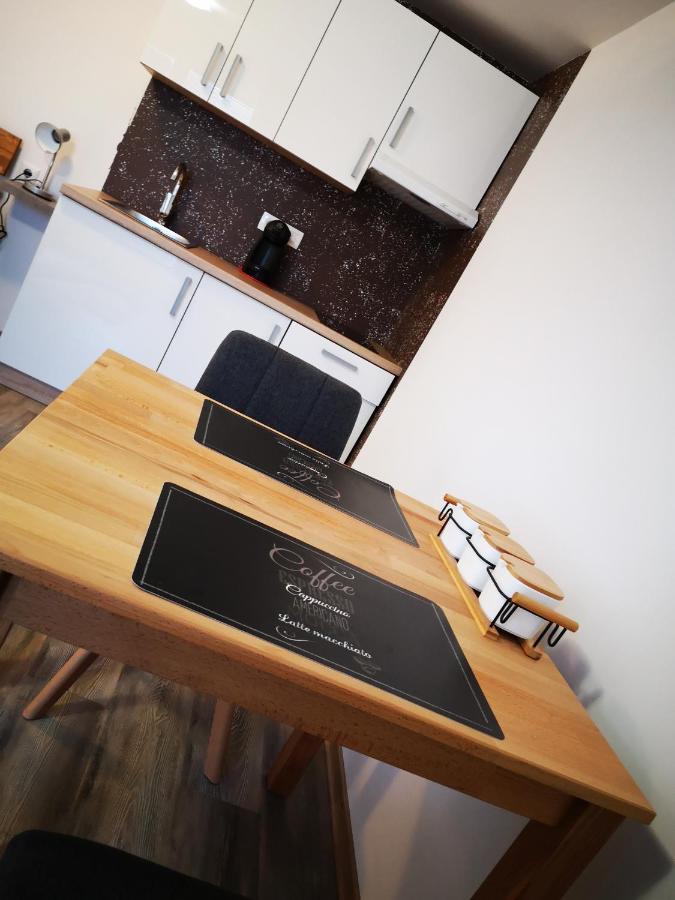 Ema Apartment