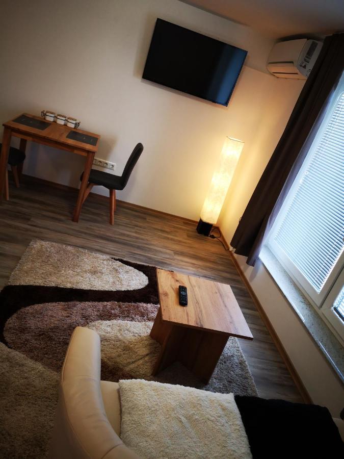 Ema Apartment