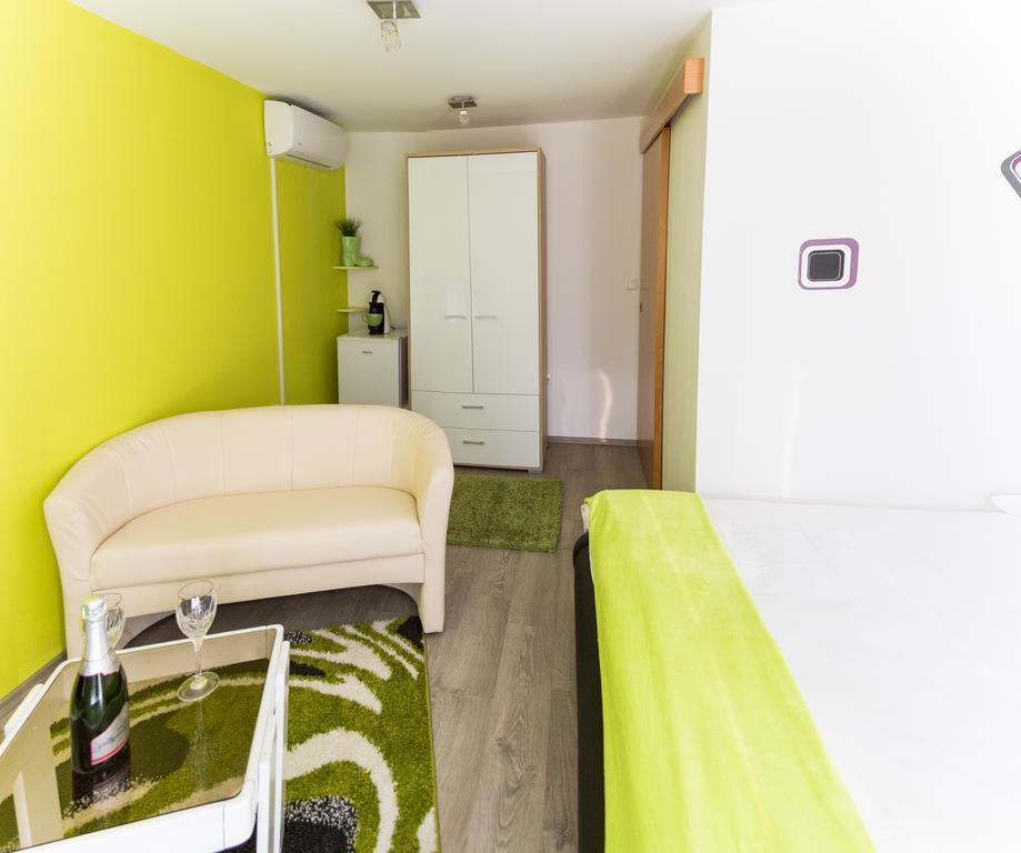 Ema Apartment *